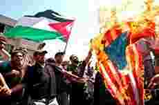 To jordanere for retten for planlagt ambassade- sprengning