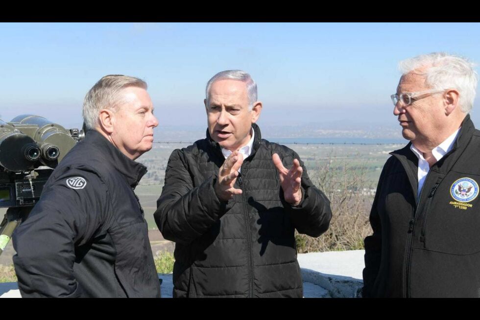 GOLAN: Her besøker senator Lindsey Graham og ambassadør David Friedman Golan-høydene sammen med Israels statsminister Benjamin Netanyahu 11. mars. Foto: GPO
