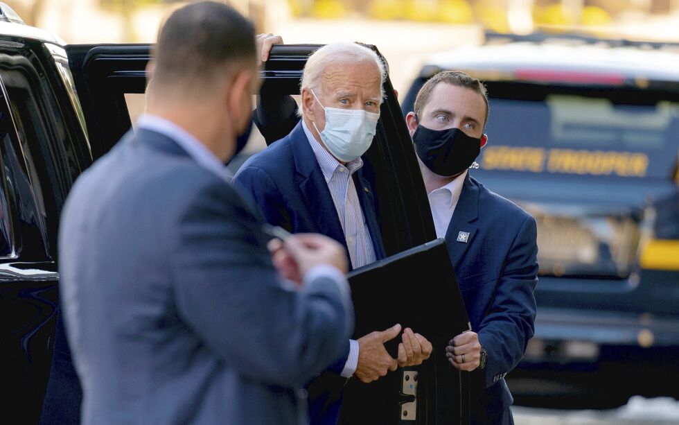 Skjermes: Tidligere visepresident Joe Biden tar forholdsregler for å unngå samme skjebne som president Trump, med koronasmitte.
 Foto: NTB