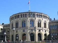 Forslag om grunnlovs- endring falt i Stortinget