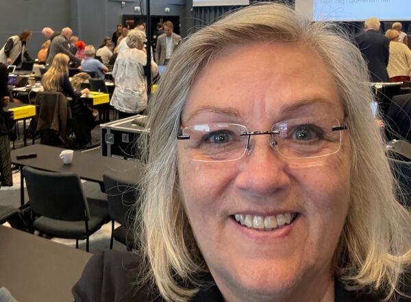– Den hvitmalte kirke finnes i hver bygd, men kampen er tøff