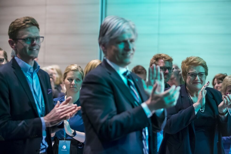 LANDSMØTE: Venstre-nestlederne Terje Breivik (t.v.) og Ola Elvestuen (i midten), samt partileder Trine Skei Grande, ble alle gjenvalgt i helgen. Foto: Heiko Junge / NTB scanpix