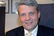 Udemokratisk behandling av forsvarsplanene
