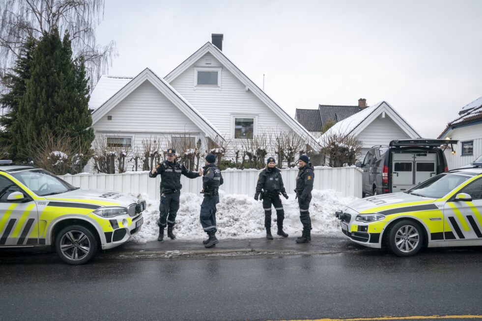 Politiet ransaker og har sperret av boligen til justisminister Tor Mikkel Wara. Samboeren ble tirsdag siktet for å diktet opp en straffbar handling. Foto: Heiko Junge / NTB scanpix