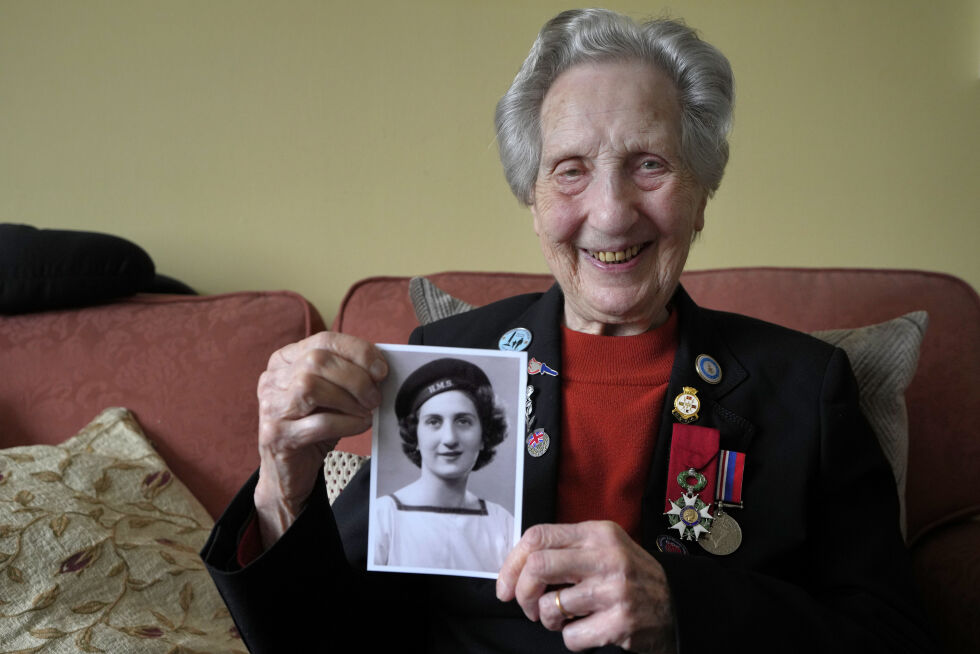Marie Scott jobbet på sentralbord under andre verdenskrig og sikret kommunikasjonen mellom befalet i England og soldatene i Normandie under D-dagen.
 Foto: Kirsty Wigglesworth / AP / NTB