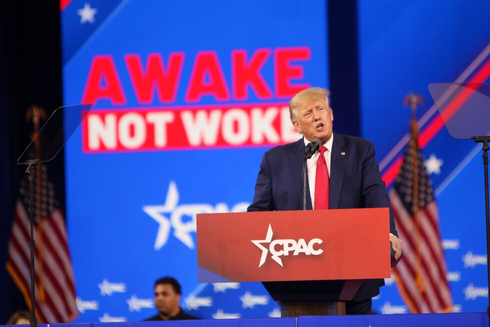 BYGGER OPP TIL COMEBACK: Donald Trump talte til CPAC-konferansen i Florida, USA lørdag 26. februar. Der tydet alt på at han har tenkt å bli president igjen i 2024.
 Foto: Bjarte Ystebø