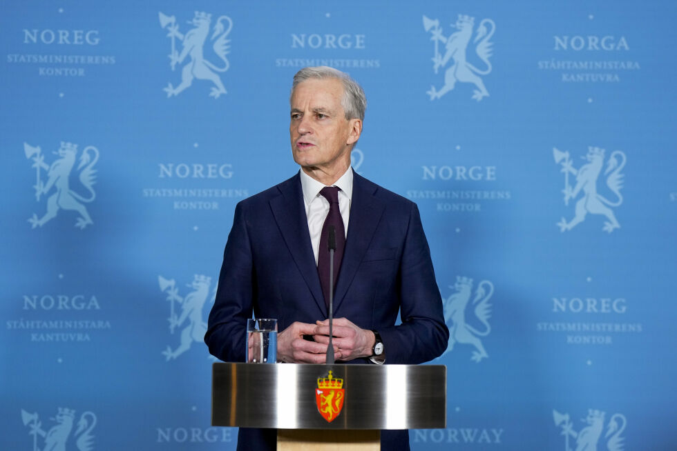 Statsminister Jonas Gahr Støre (Ap) holdt pressekonferanse på Statsministerens kontor i Oslo torsdag, etter at det ble klart at Senterpartiet bryter regjeringssamarbeidet med Arbeiderpartiet.
 Foto: Cornelius Poppe / NTB