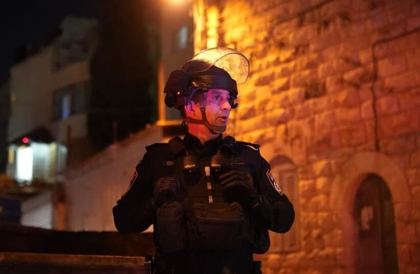 Israels politi pågrep palestinske terrorister i øst-Jerusalem med tilknytning til terrorgruppen ISIS.
 Foto: Israel Police Spokeperson's Unit, i Jerusalem Post.