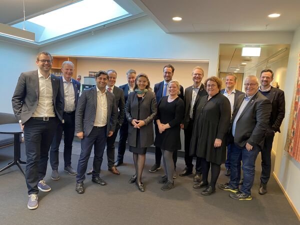– Økende interesse for Israel i Høyre