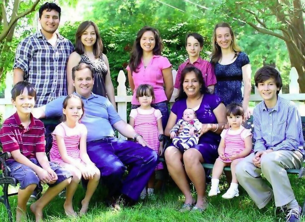 FAMILIE: Hardings-familien teller 10 barn. Alle har fått hjemmeundervisning.
 Foto: Privat