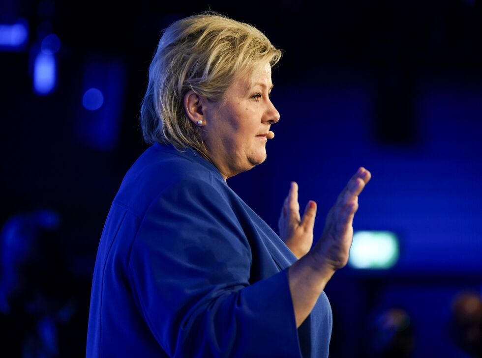 Høyre-leder Erna Solberg skulle gjerne sett at hennes lokallag gjorde det bedre rundt om i landet, men tonet ned dramatikken i det svake valgresultatet til Høyre. Foto: Heiko Junge / NTB scanpix