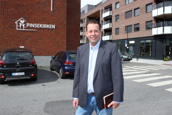 Nå selger han suksessrik advokatpraksis for å bli pastor