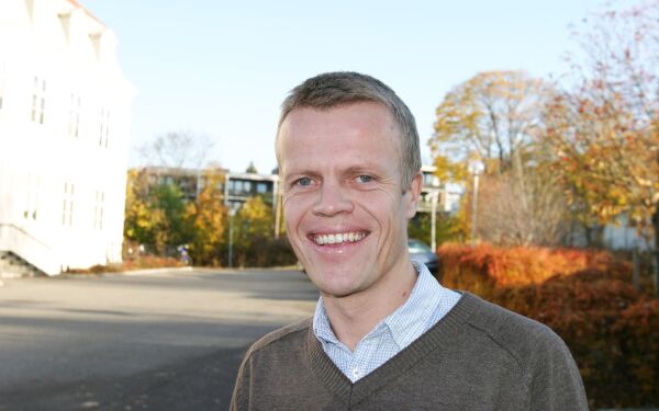 Åsland går av