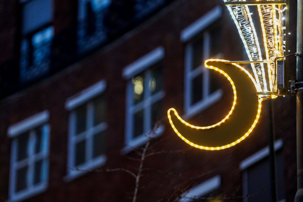 Bergen følger ikke Oslos eksempel med ramadanbelysning. Pengene i kommunekassa strekker ikke til.
 Foto: Terje Pedersen / NTB