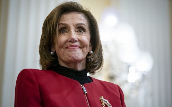 Nancy Pelosi (81) tar gjenvalg for to nye år