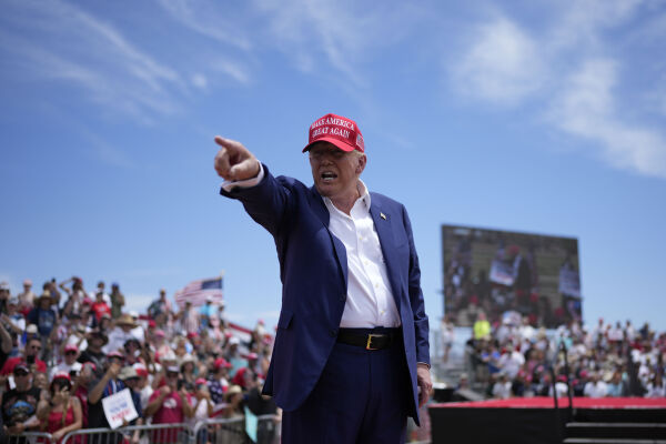 Trump: – Demokratene er mot religion