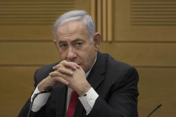 Statsminister Benjamin Netanyahu får innsatt pacemaker i kveld