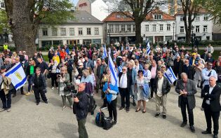 Steinkasting mot Israel-venner i Stavanger: To politibetjenter og 400 demonstranter
