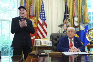 Trump hyller Musk: – Han elsker landet vårt