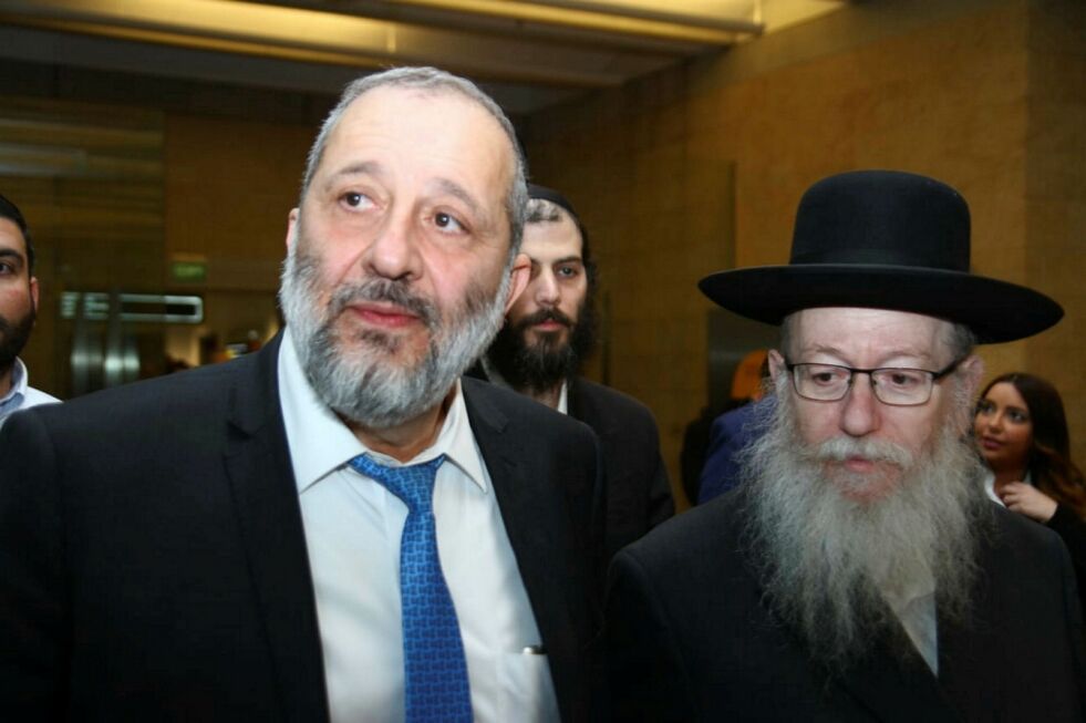 STØTTER BIBI: Aryeh Deri og Yaakov Litzman leder hvert sitt ultraortodokse parti. De lover støtte til Benjamin Netanyahu etter valget i mars. Foto: TPS