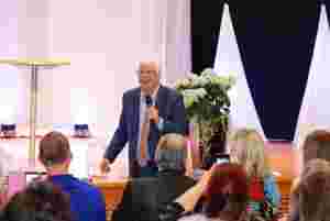 – Jeg er en uhelbredelig helbredelsesevangelist