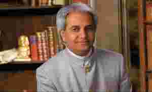 Benny Hinn korrigerer sin lære