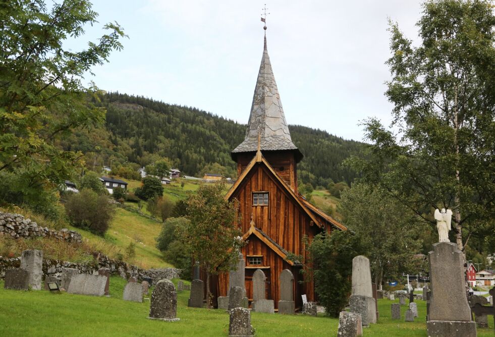 Det var langt færre inn- og utmeldinger i Den norske kirke i årets første halvår, sammenlignet med samme periode i fjor. Illustrasjonsfoto
 Foto:  NTB scanpix