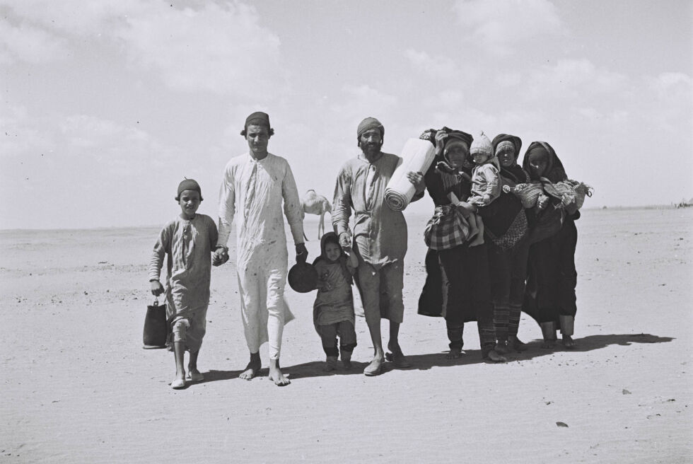Jøder som måtte flykte fra Jemen til Israel etter 1948. Her avbildet på vandringen gjennom ørkenen på vei til en flyktningeleir nær Aden.
 Foto: KLUGER ZOLTAN / GPO / National Photo Collection of Israel