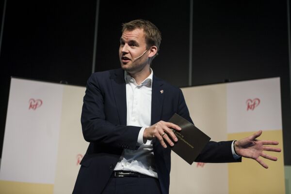 Ropstad advarer mot statlig styring av familiene
