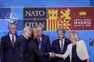 Historisk NATO-utvidelse