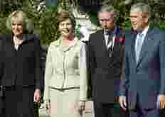 Prins Charles taler Bush til rette