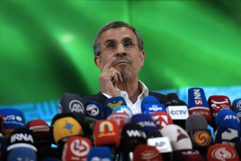Mahmoud Ahmadinejad vil bli Irans president igjen