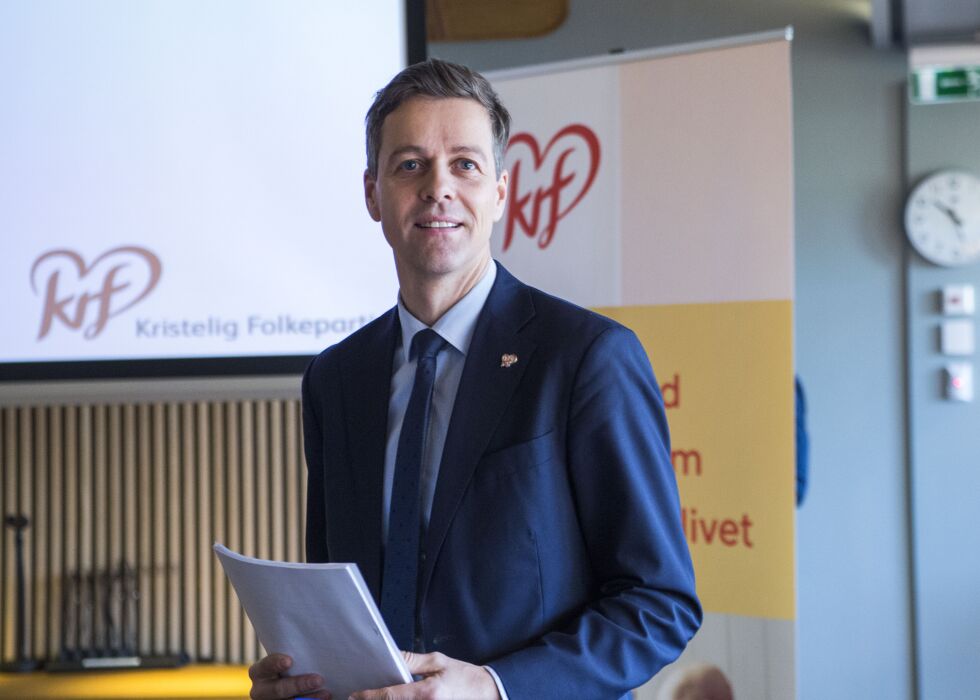 Det satses mye på familiepolitikk i KrFs alternative statsbudsjett for 2018 som legges fram torsdag av parlamentarisk leder Knut Arild Hareide (på bildet) og nestleder og finanspolitisk talsmann Kjell Ingolf Ropstad. Foto: Mariam Butt / NTB scanpix