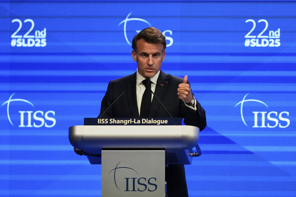 Frankrikes president Emmanuel Macron er klar for toppmøte om Midtøsten.
 Foto: NTB/AP/Anupam Nath