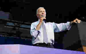 Bidens popularitet stuper