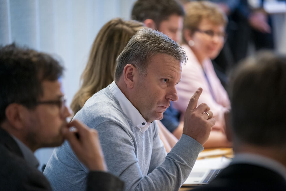 Sjefredaktør Vebjørn Selbekk kommenterer her Trumps nei til alkohol.
 Foto: NTB