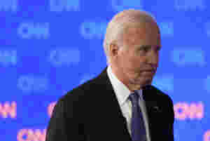 Biden vurderer løpende om han skal trekke seg