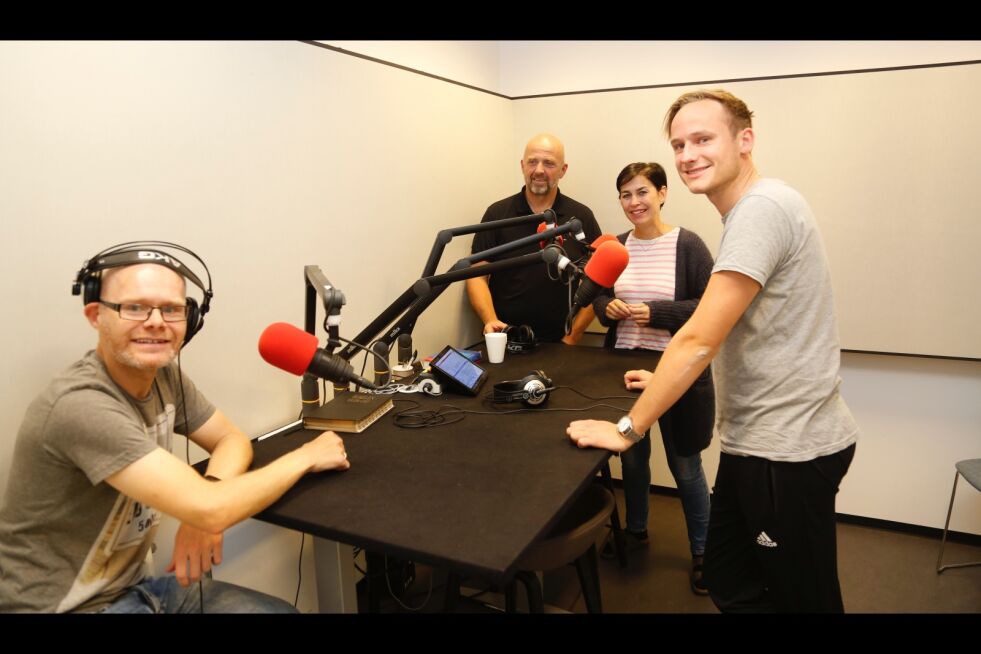 GODE TALL: Programlederne Håvard Bjørnevik, Terje Govertsen, Margrethe Tveit og Martin Engamo kan glede seg over at Radio 3,16 ifølge ferske lyttertall er den 11. mest populære lokalradioen i landet.
 Foto: Tor-Bjørn Nordgaard