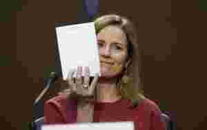 Amy Coney Barrett imponerte