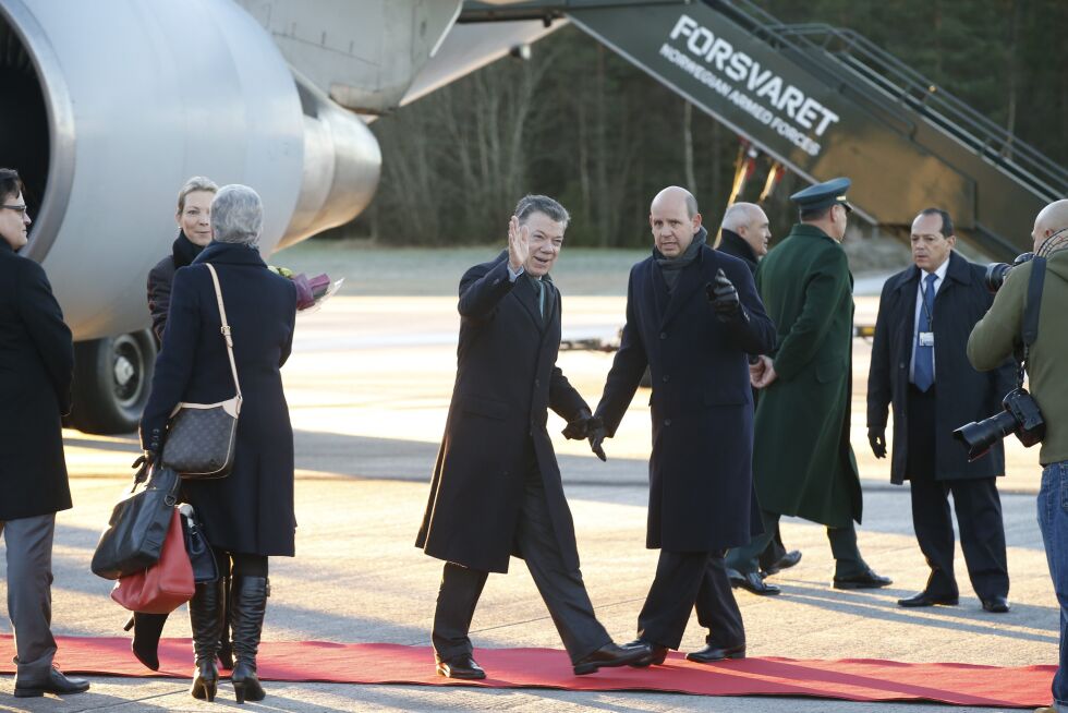 Colombias president og fredsprisvinner Juan Manuel Santos ankom Oslo fredag formiddag 9. desember.
 Foto: NTB / Scanpix
