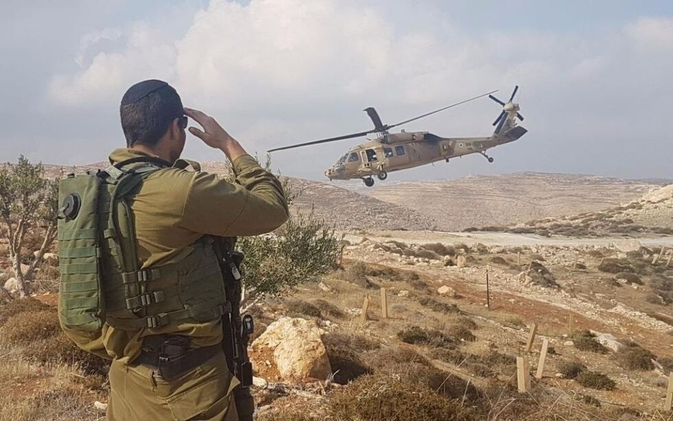 Det israelske forsvaret gjennomfører stadige øvelser i forhold til terrortrusselen som hver dag henger over dem. Nå er nesten hele forsvaret vaksinert med begge doser av koronavaksinen.
 Foto: Moshe Butavya / TPS