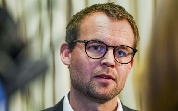 – Hvem glemte de denne gang, spør Ropstad
