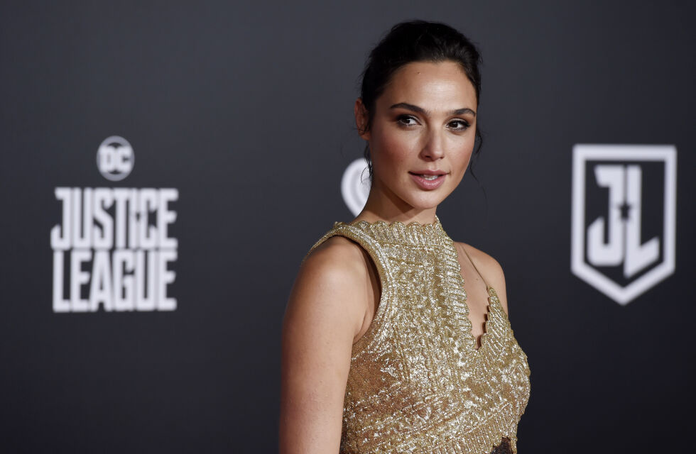 VANT TIL RAMPELYSET: Gal Gadot, her fra en filmpremiere på Dolby Theatre.
 Foto: NTB/AP