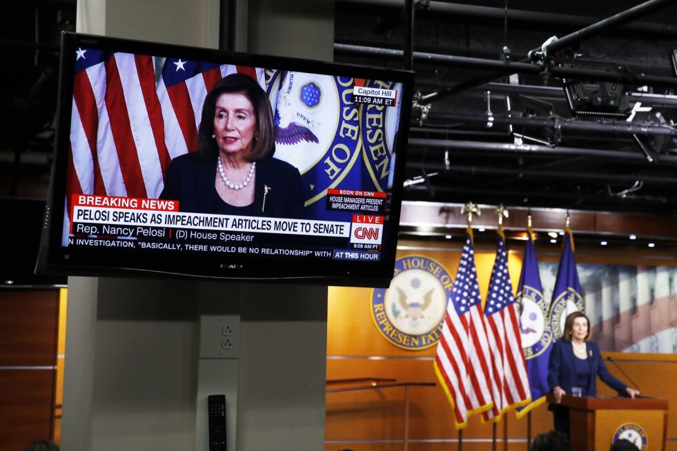 Fall: Demokratenes leder Nancy Pelosi, og hennes allierte i medier som CNN, har lansert en rekke angrep mot president Trump. Det ser ut som de faller for eget grep.
 Foto: AP