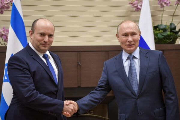 Israels statsminister møtte Putin for første gang