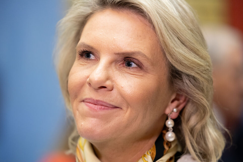 Sylvi Listhaug (Frp) under pressekonferanse sammen med de parlamentariske lederne på Stortinget etter samtalene om økonomisk støtte til Ukraina.
 Foto: NTB/Amanda Pedersen Giske