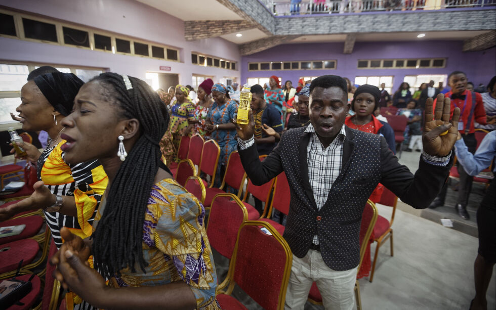 Bilde fra menigheten «Living Faith church» i Sabon Gari, Kano i Nigeria fra 2019. Nigeria er nummer 6 på Åpne Dørers liste over land med forfulgte kristne.
 Foto: NTB/AP/Ben Curtis