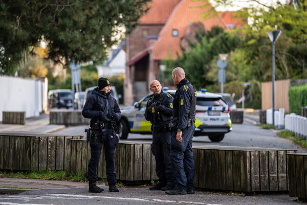 To svensker er terrorsiktet i Danmark etter eksplosjoner ved Israels ambassade