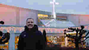 Glede i Livets Ord etter at pastor våknet fra koma