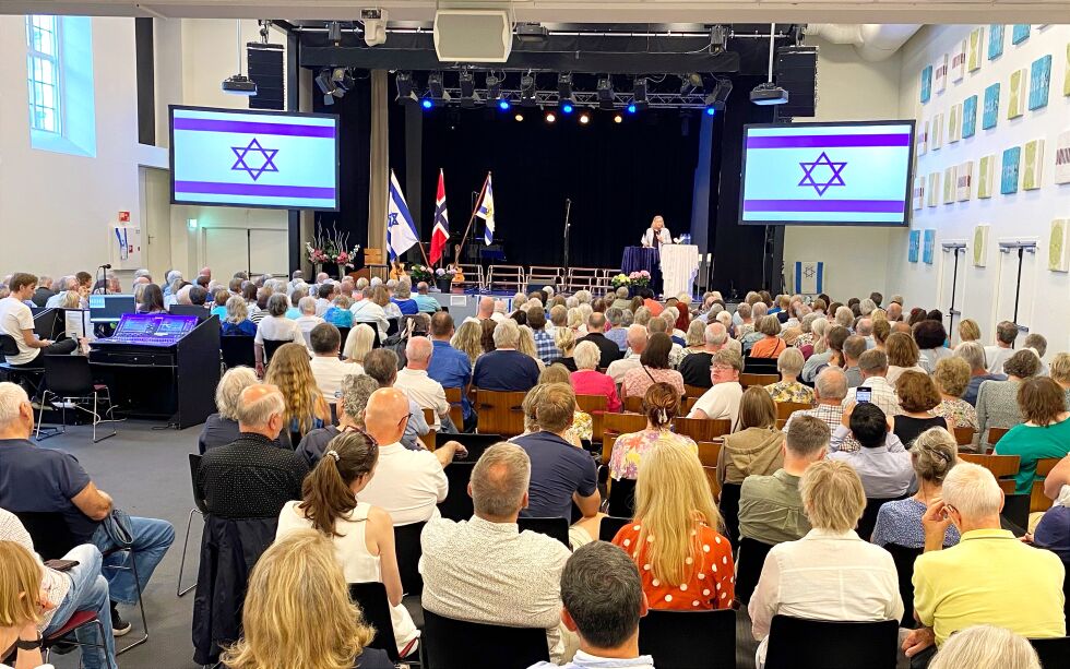 BERGEN: Det ble et varmt møte mellom Israel og Norge i Salem.
 Foto: Norge IDAG